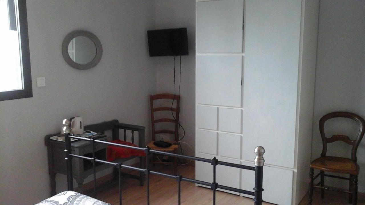 L Atelier Bed & Breakfast Casteljaloux Exterior photo